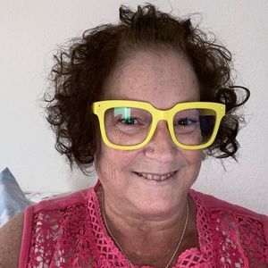 Meet your Posher, Kerri